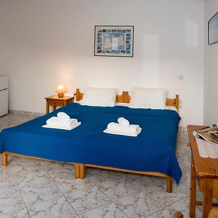 Damianos Rooms Adamantas  Buitenkant foto