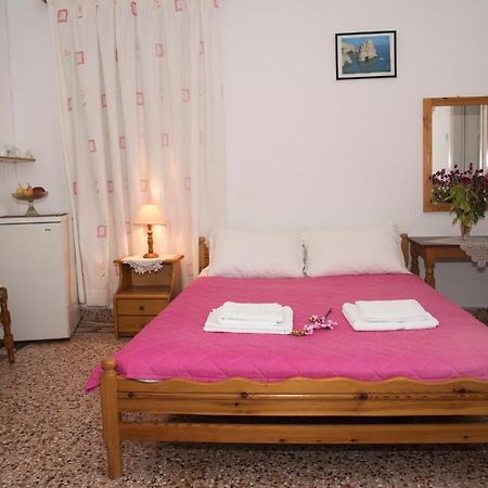 Damianos Rooms Adamantas  Buitenkant foto