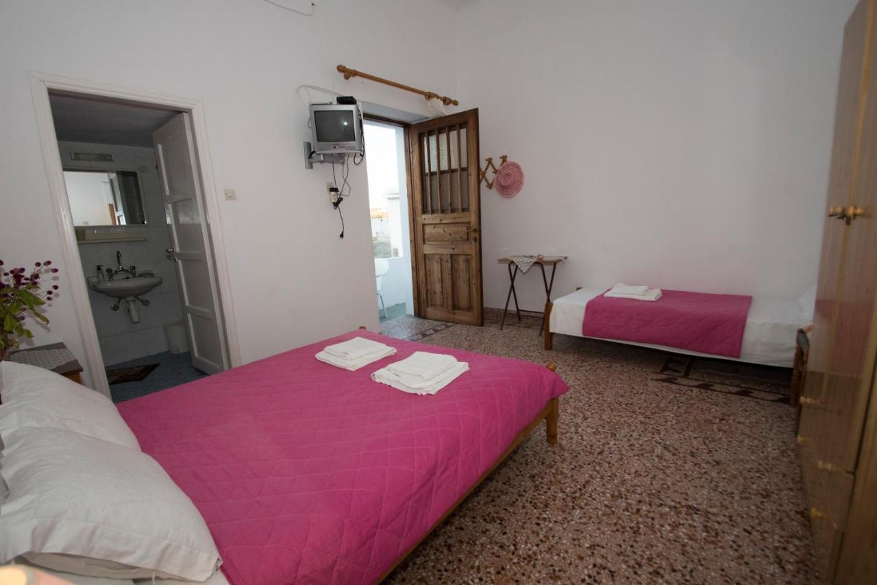 Damianos Rooms Adamantas  Buitenkant foto