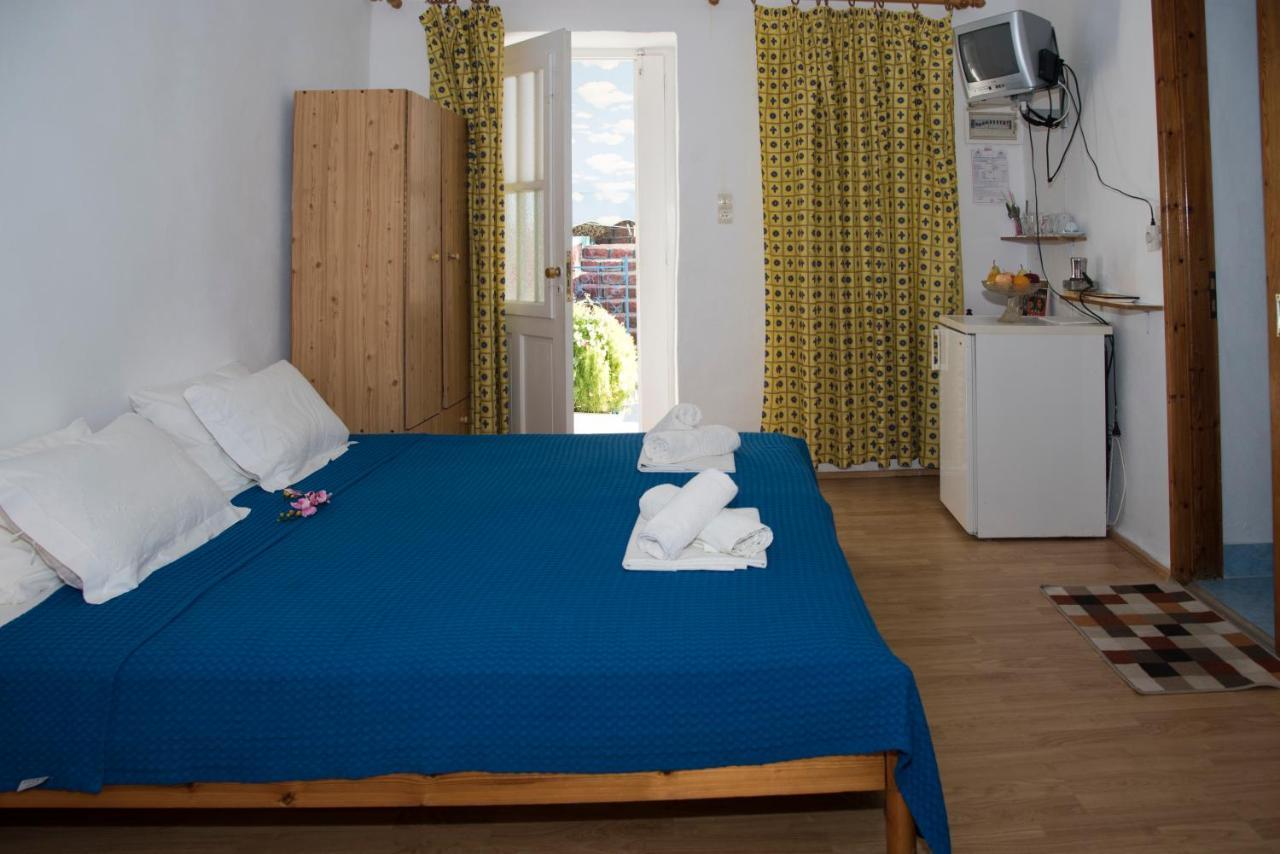Damianos Rooms Adamantas  Buitenkant foto