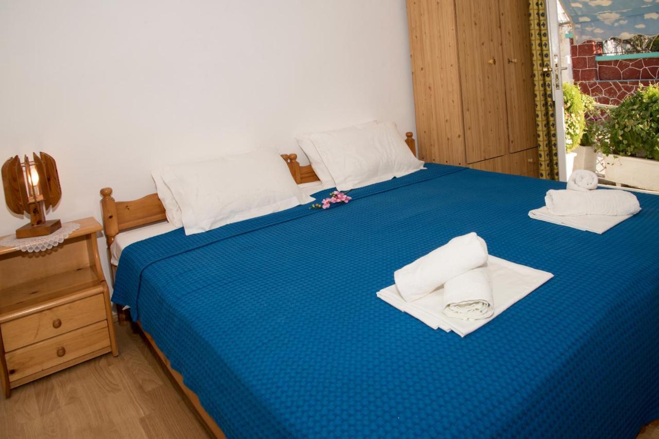 Damianos Rooms Adamantas  Buitenkant foto
