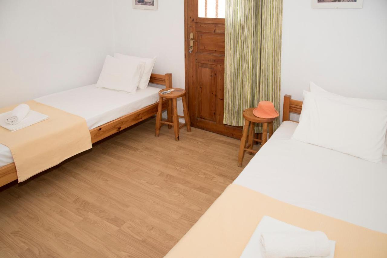 Damianos Rooms Adamantas  Buitenkant foto