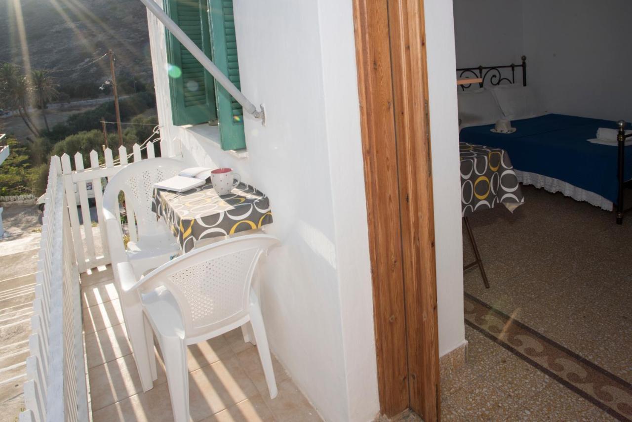 Damianos Rooms Adamantas  Buitenkant foto